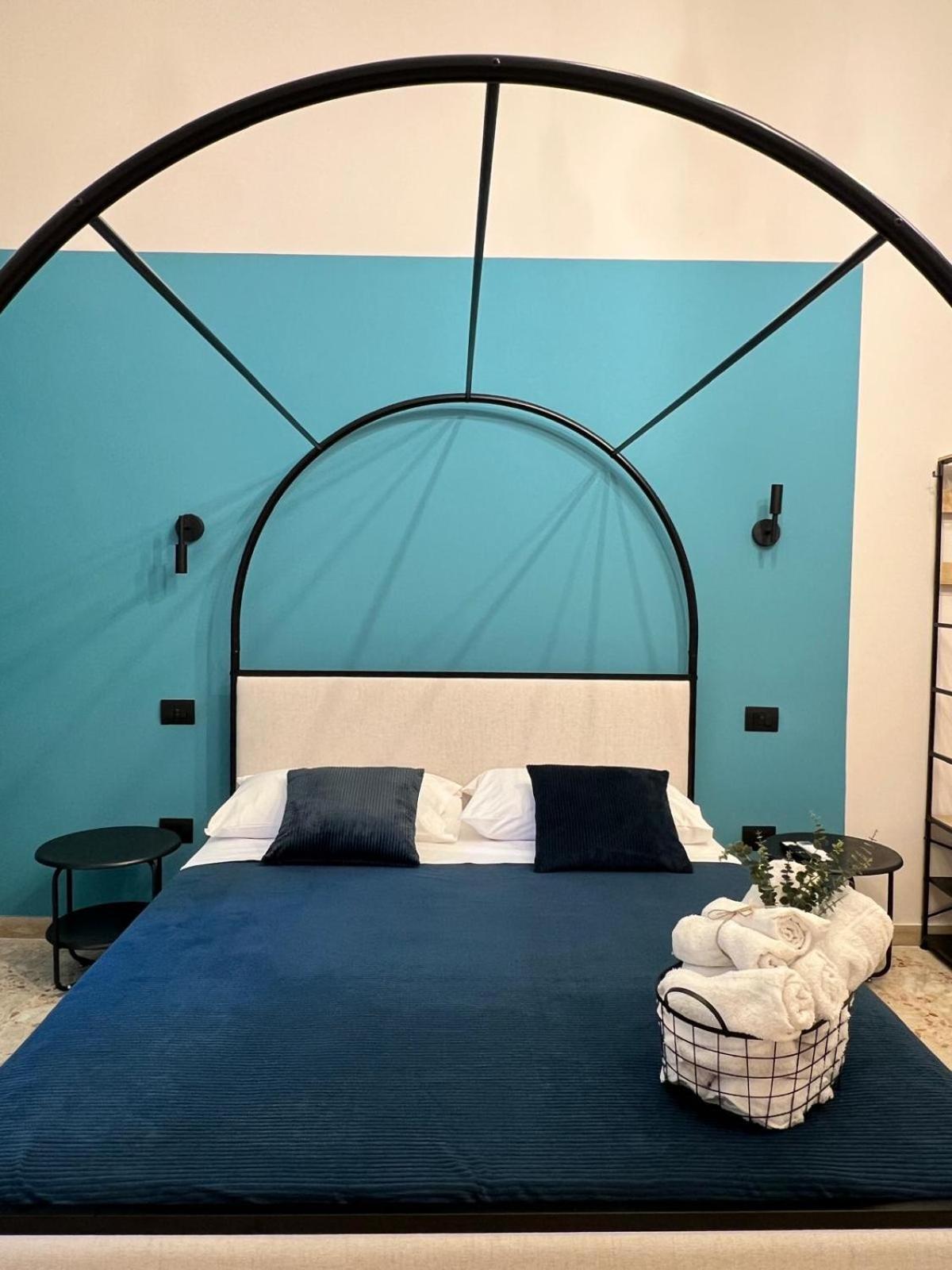 Ferienwohnung Lucky Corner Taranto Exterior foto